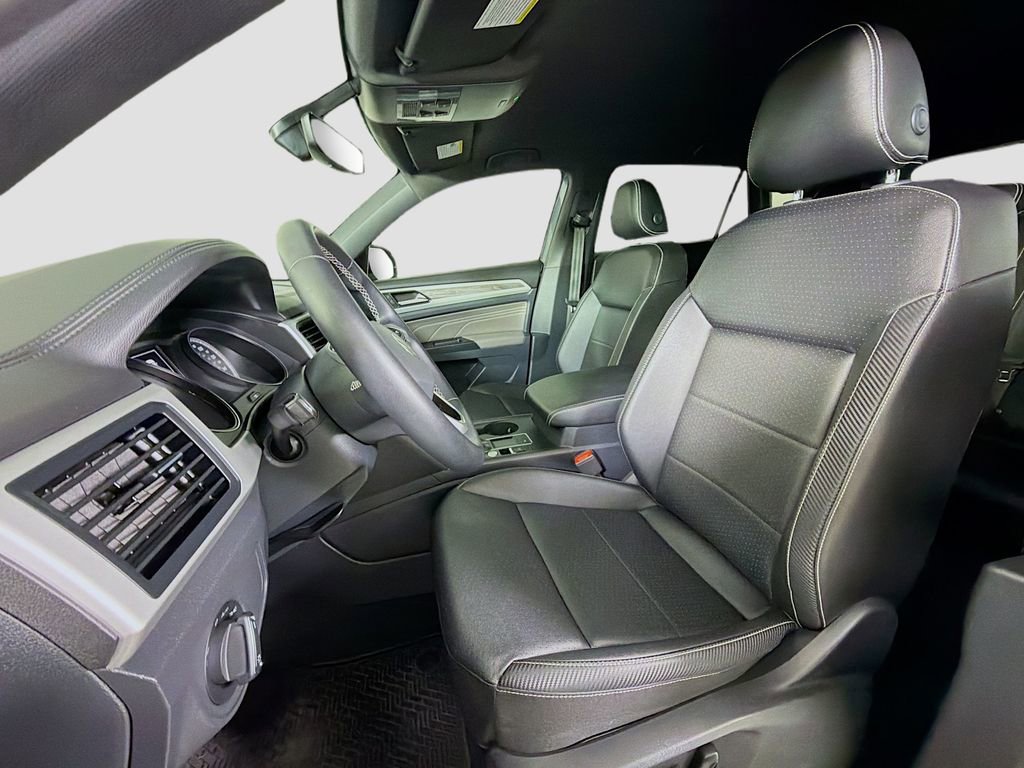 Used 2021 Volkswagen Atlas Cross Sport SE image 13