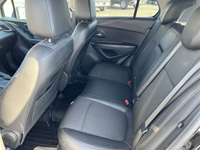 Used 2021 Chevrolet Trax LT w/ LT Convenience Package image 28