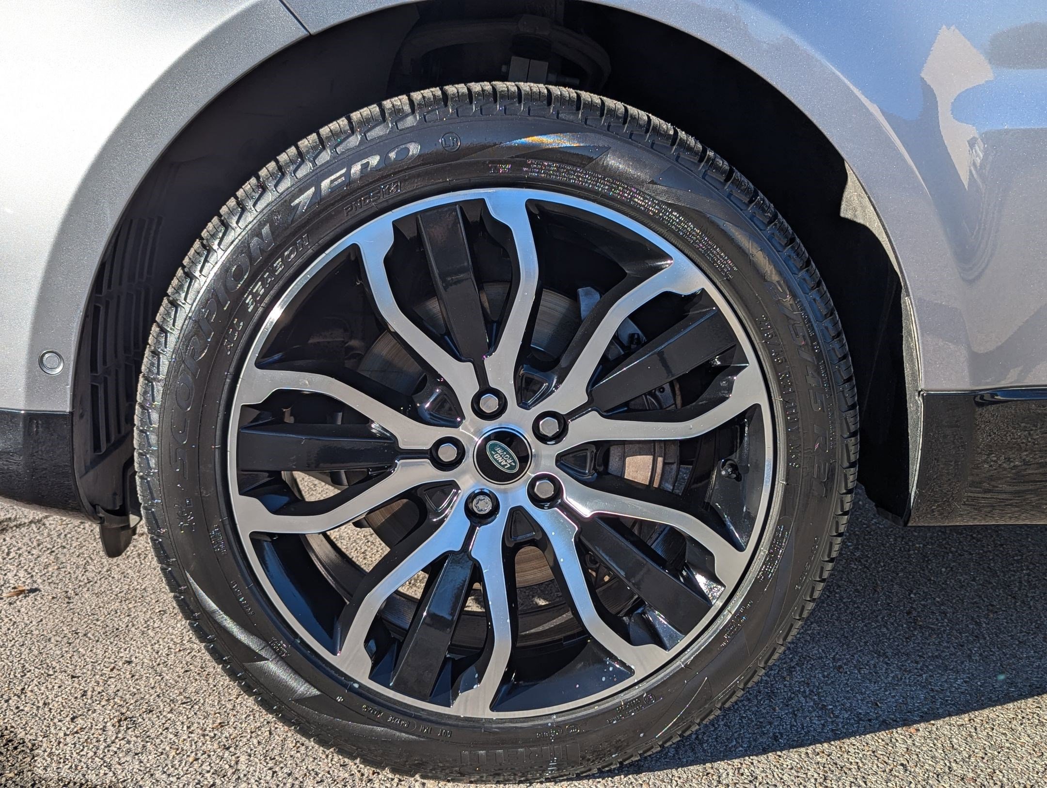 Used 2022 Land Rover Range Rover Sport HSE Silver Edition image 11