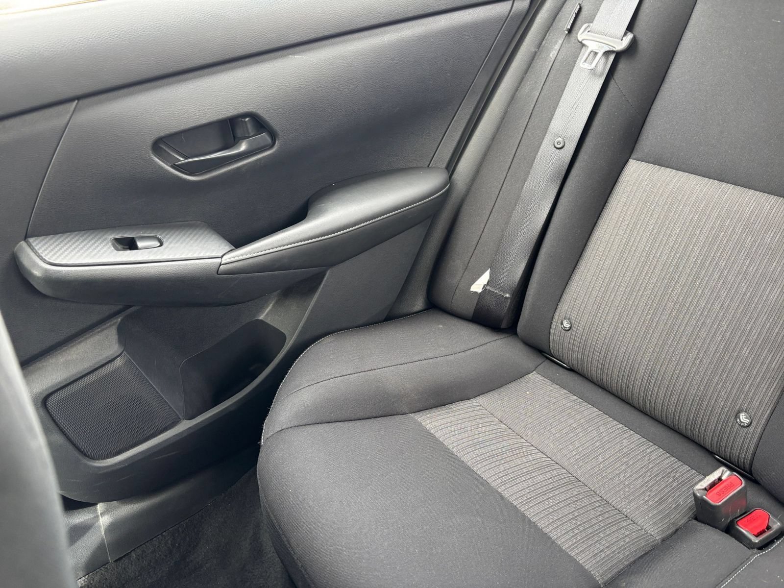 Used 2025 Nissan Sentra SV FWD image 37