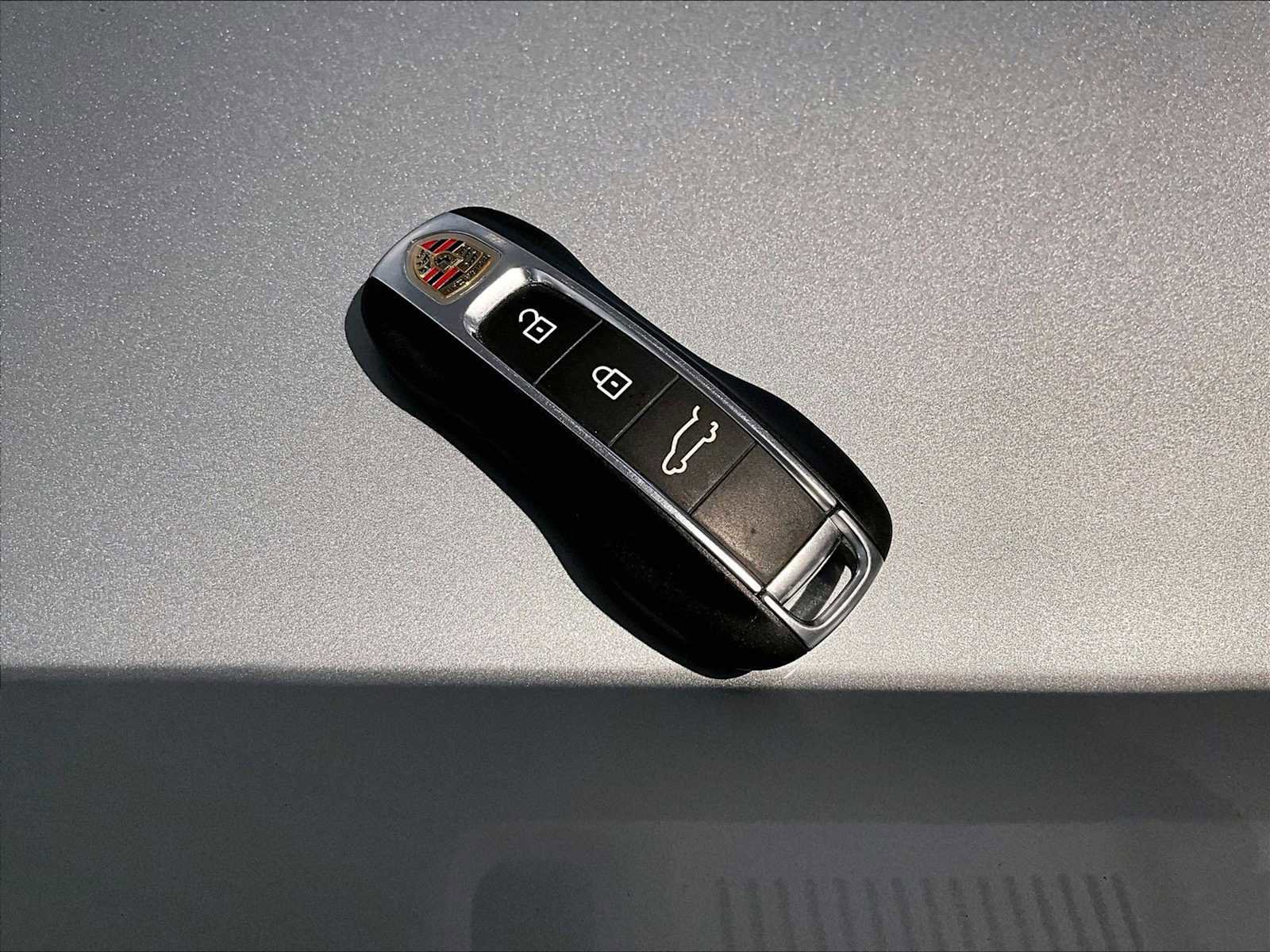 Used 2023 Porsche Cayenne image 36