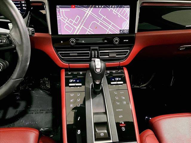 Used 2024 Porsche Macan S AWD/4WD image 24