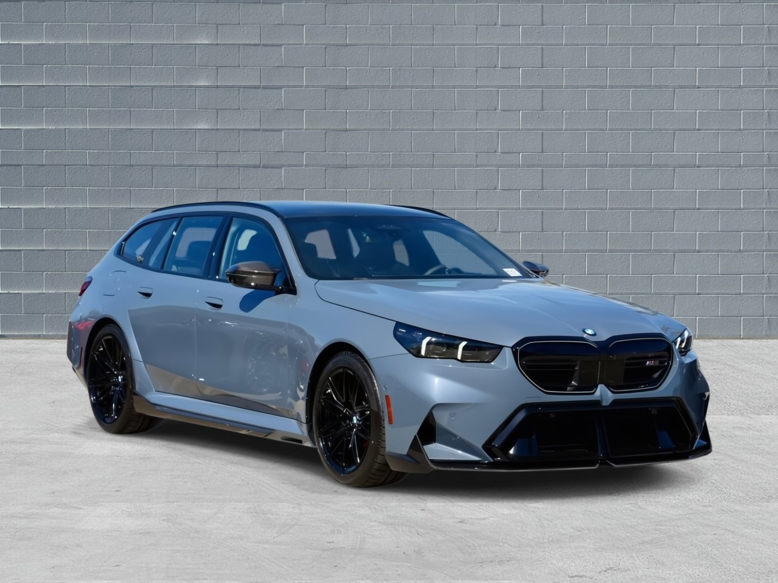 New 2026 BMW M5 Touring image 1
