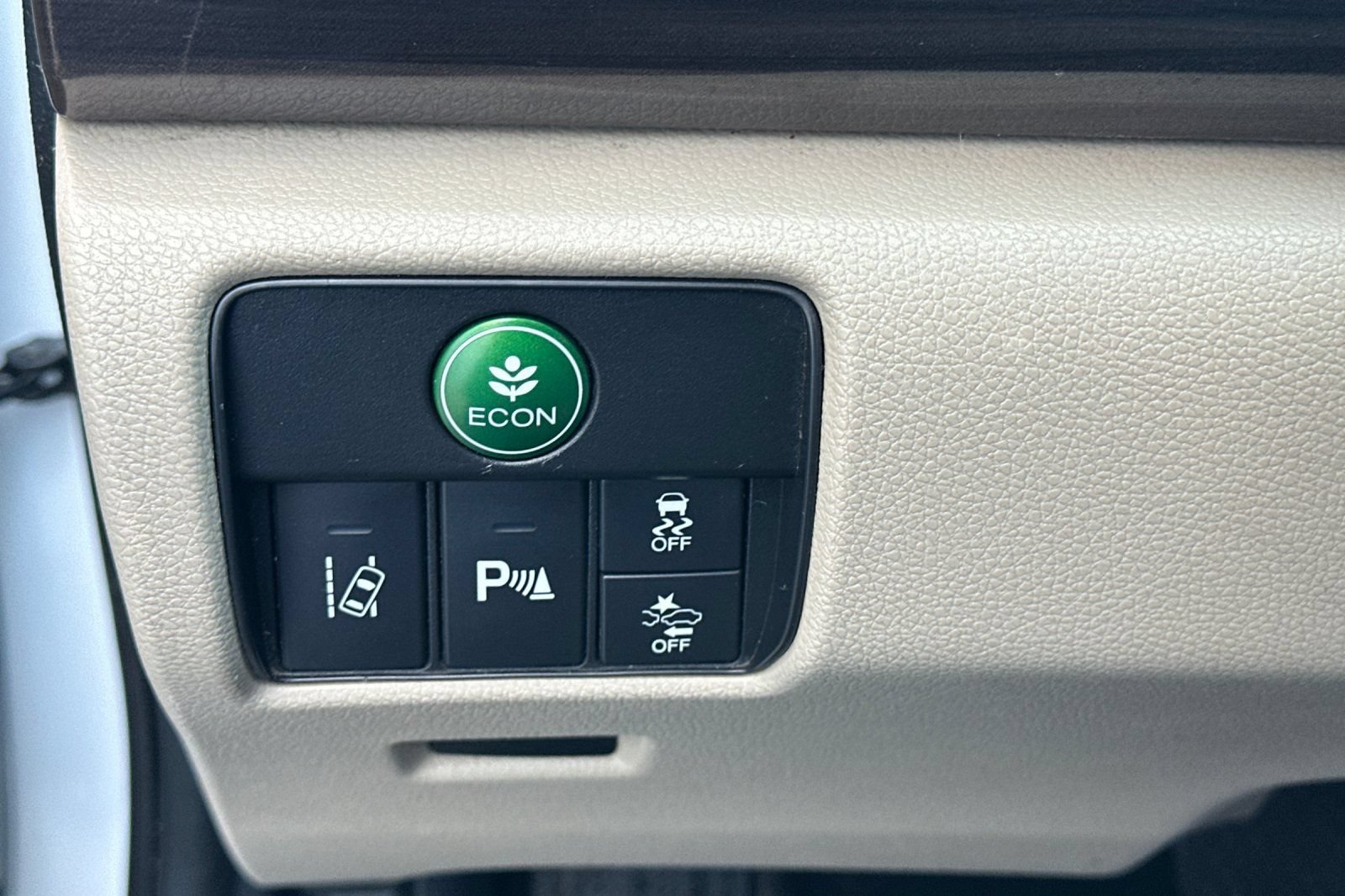 Used 2016 Honda Accord Touring image 34
