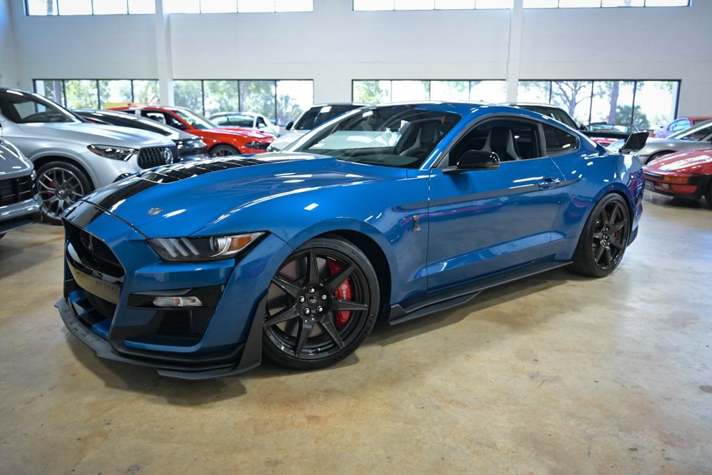 Used 2020 Ford Mustang Shelby GT500 w/ Carbon Fibre Track Pack RWD image 1