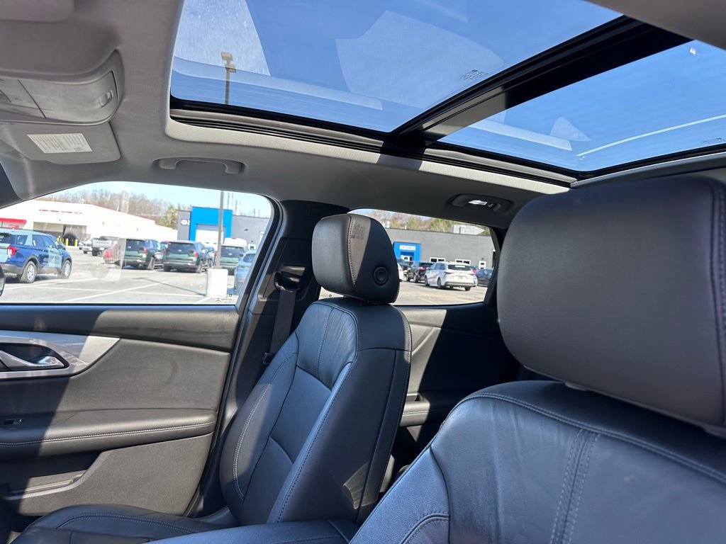 Used 2019 Chevrolet Blazer LT w/ Sun and Wheels Package image 14