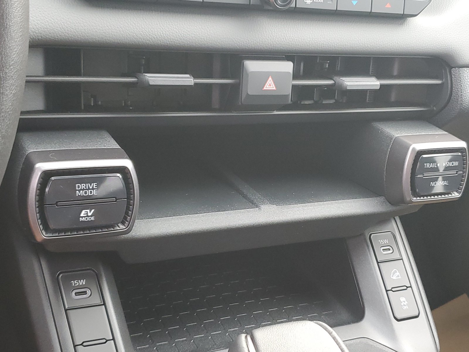 New 2026 Toyota RAV4 SE AWD/4WD image 29