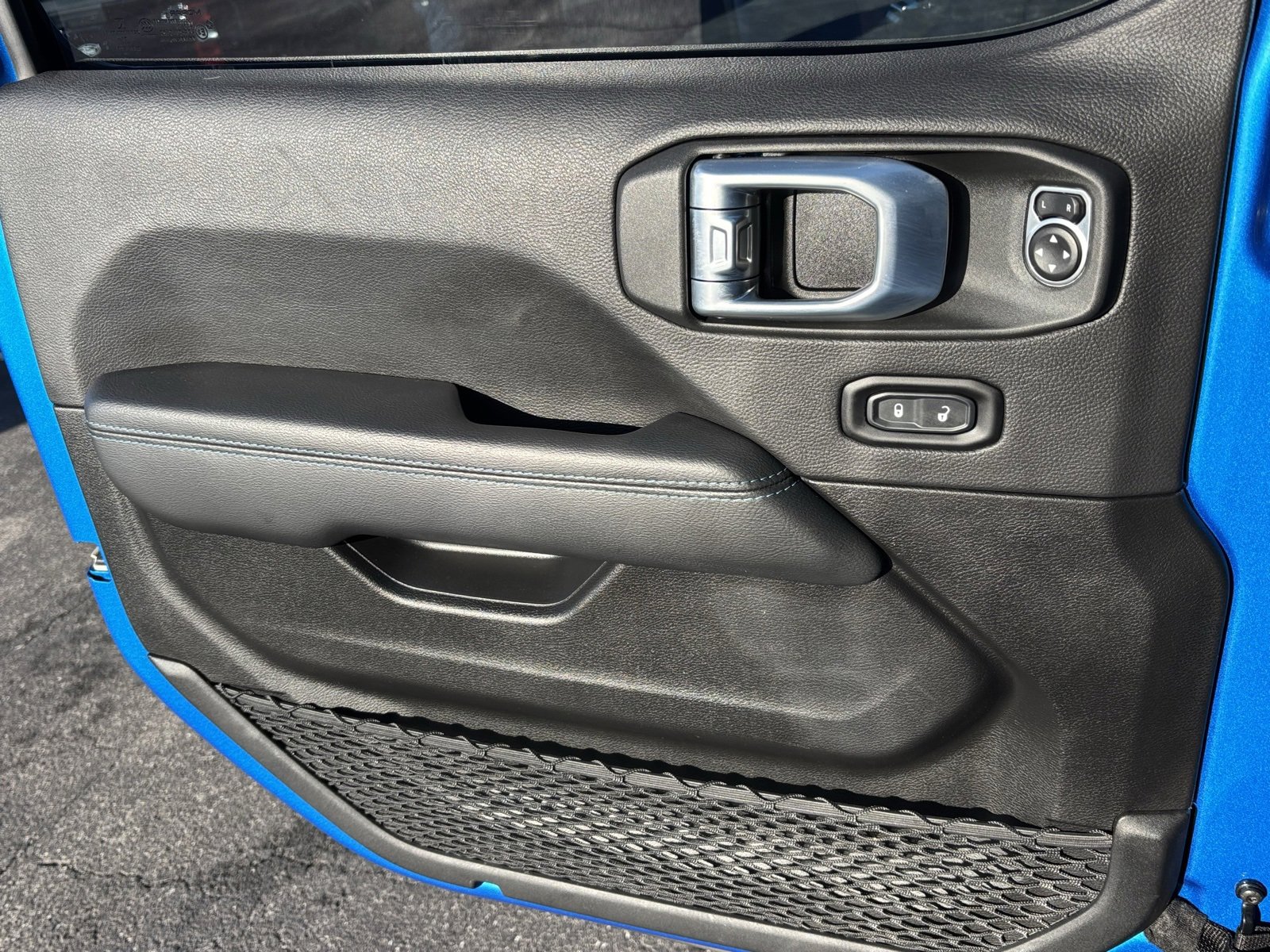 Used 2021 Jeep Wrangler Unlimited Rubicon 4xe w/ Steel Bumper Group image 16