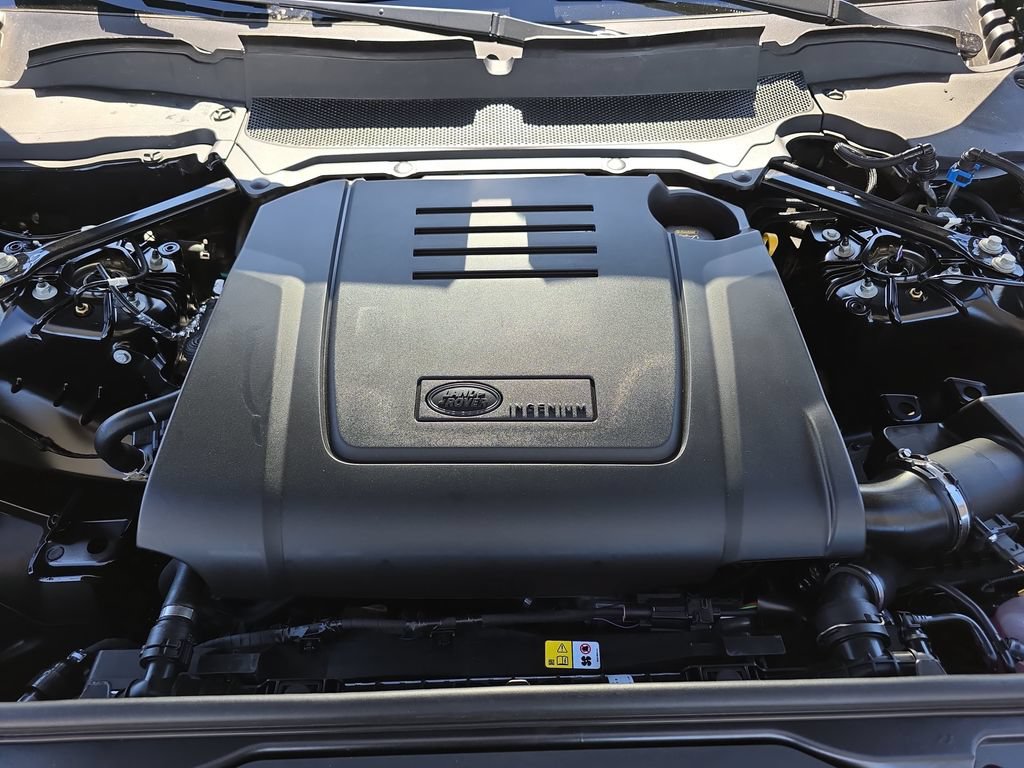 New 2026 Land Rover Discovery S AWD/4WD image 33