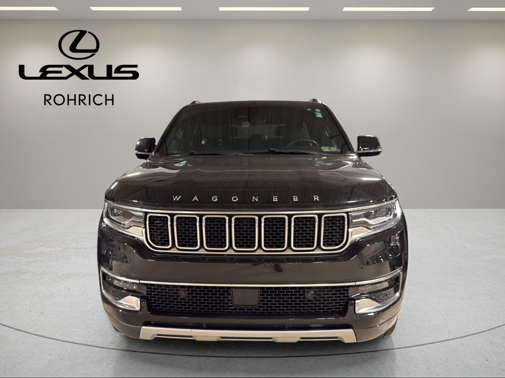 Used 2022 Jeep Wagoneer Series II AWD/4WD image 2