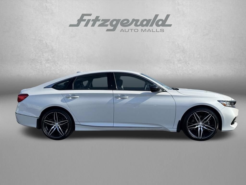 Used 2022 Honda Accord Touring image 5