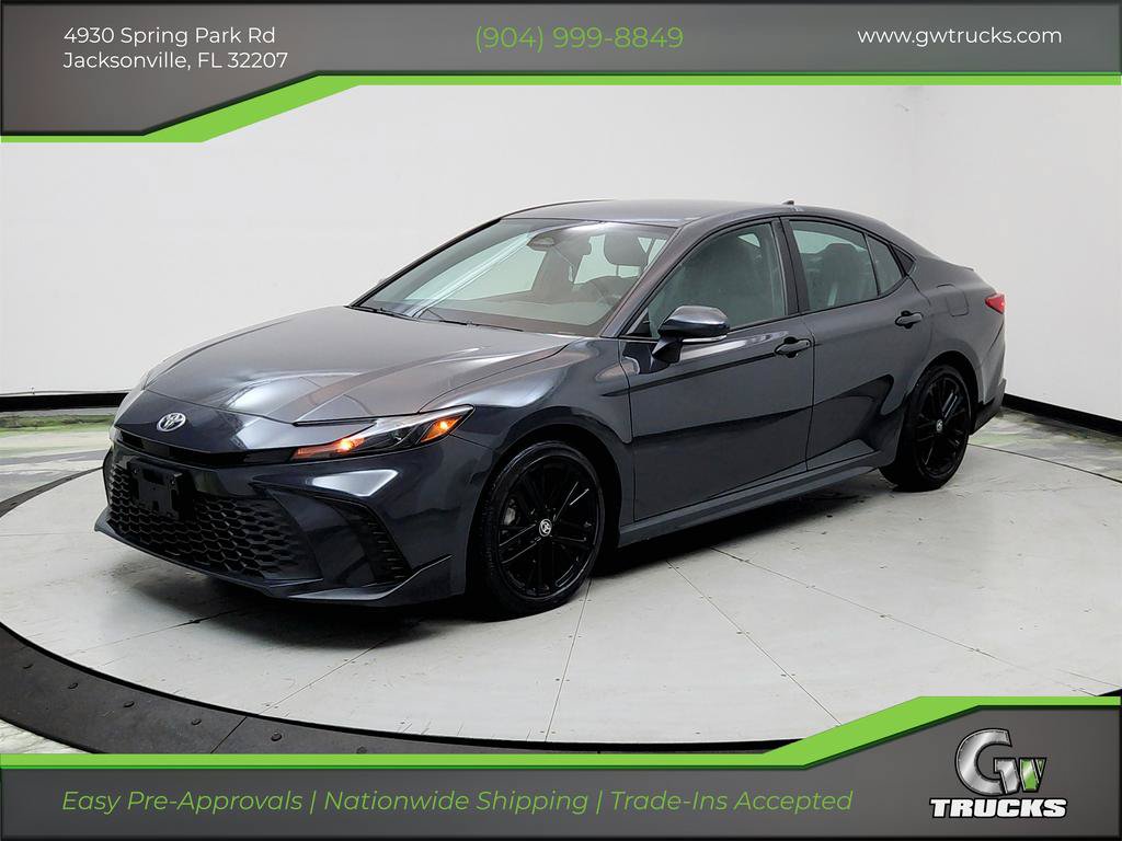 Used 2025 Toyota Camry SE FWD image 1