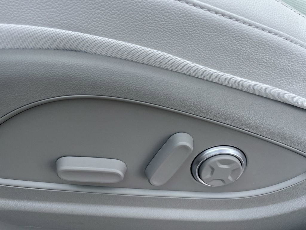 New 2026 Hyundai Palisade Limited image 38