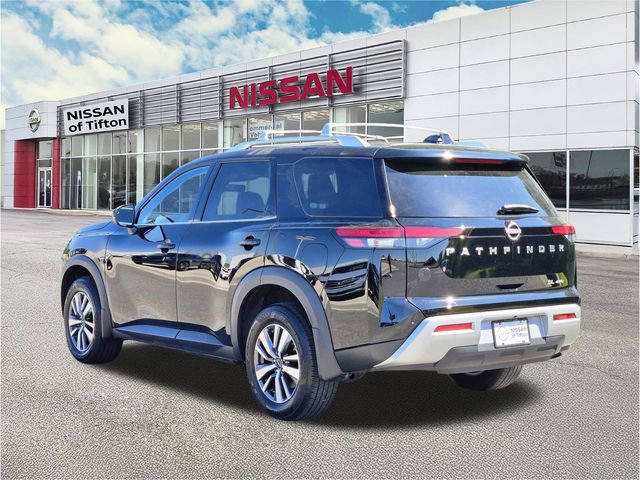 Certified 2025 Nissan Pathfinder SL image 6