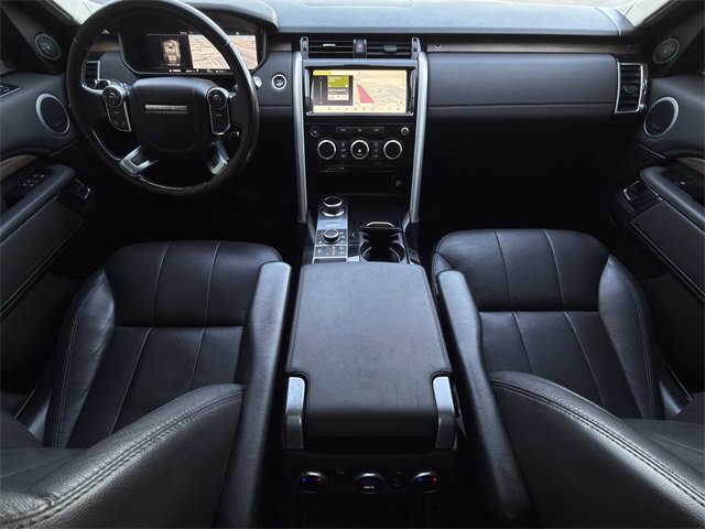 Used 2018 Land Rover Discovery HSE image 10
