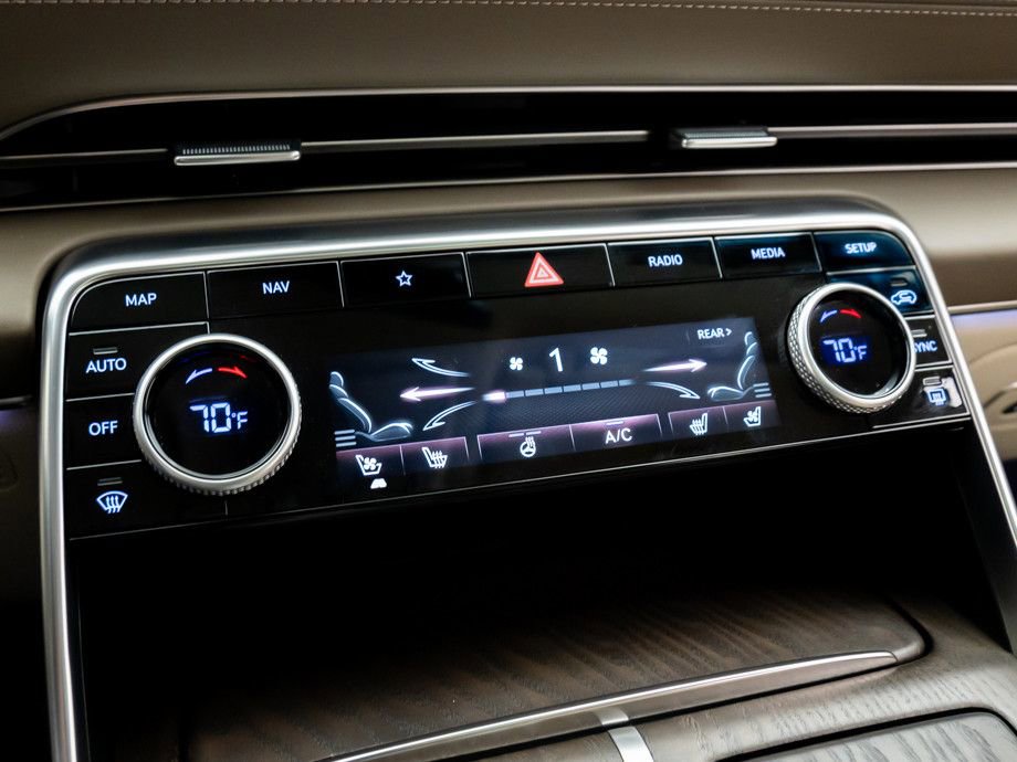 Used 2024 Genesis GV80 3.5T w/ Prestige Package image 27