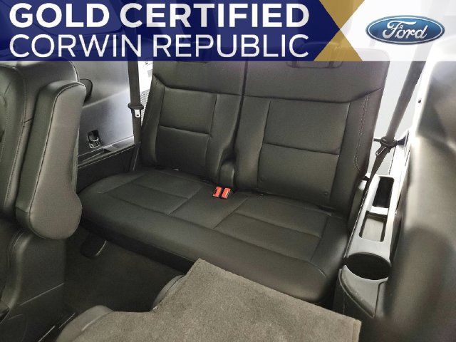 Used 2022 Ford Explorer XLT w/ Equipment Group 202A AWD/4WD image 25