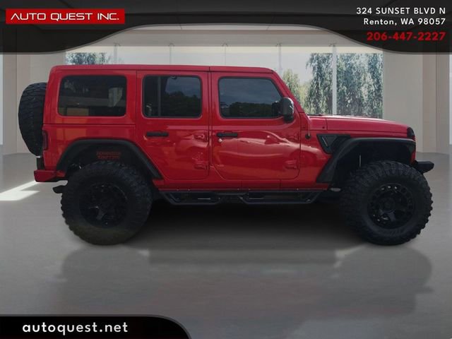 Used 2020 Jeep Wrangler Unlimited Sahara w/ Uconnect 4C Nav & Sound Group AWD/4WD image 4