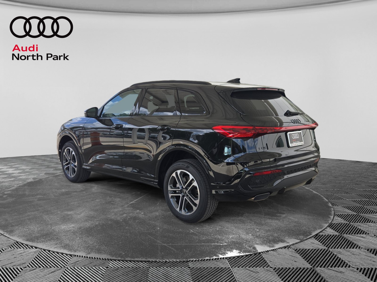 New 2026 Audi Q5 2.0T AWD/4WD image 3