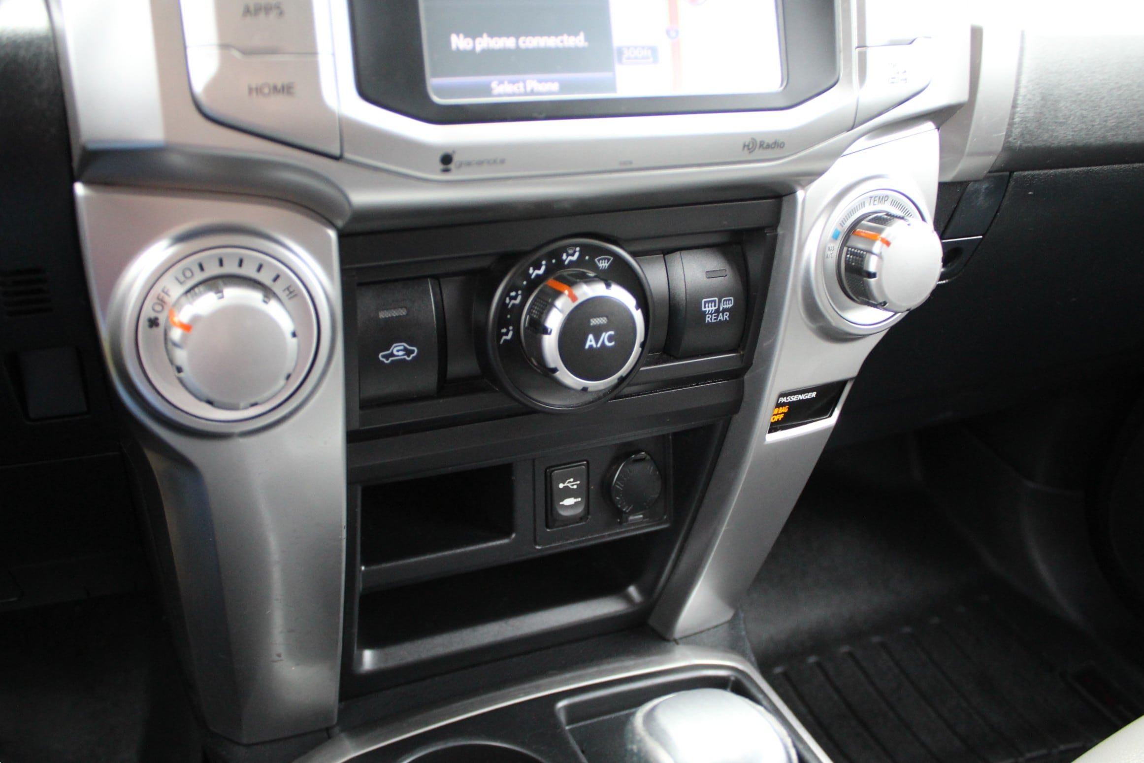 Used 2014 Toyota 4Runner SR5 Premium RWD image 34