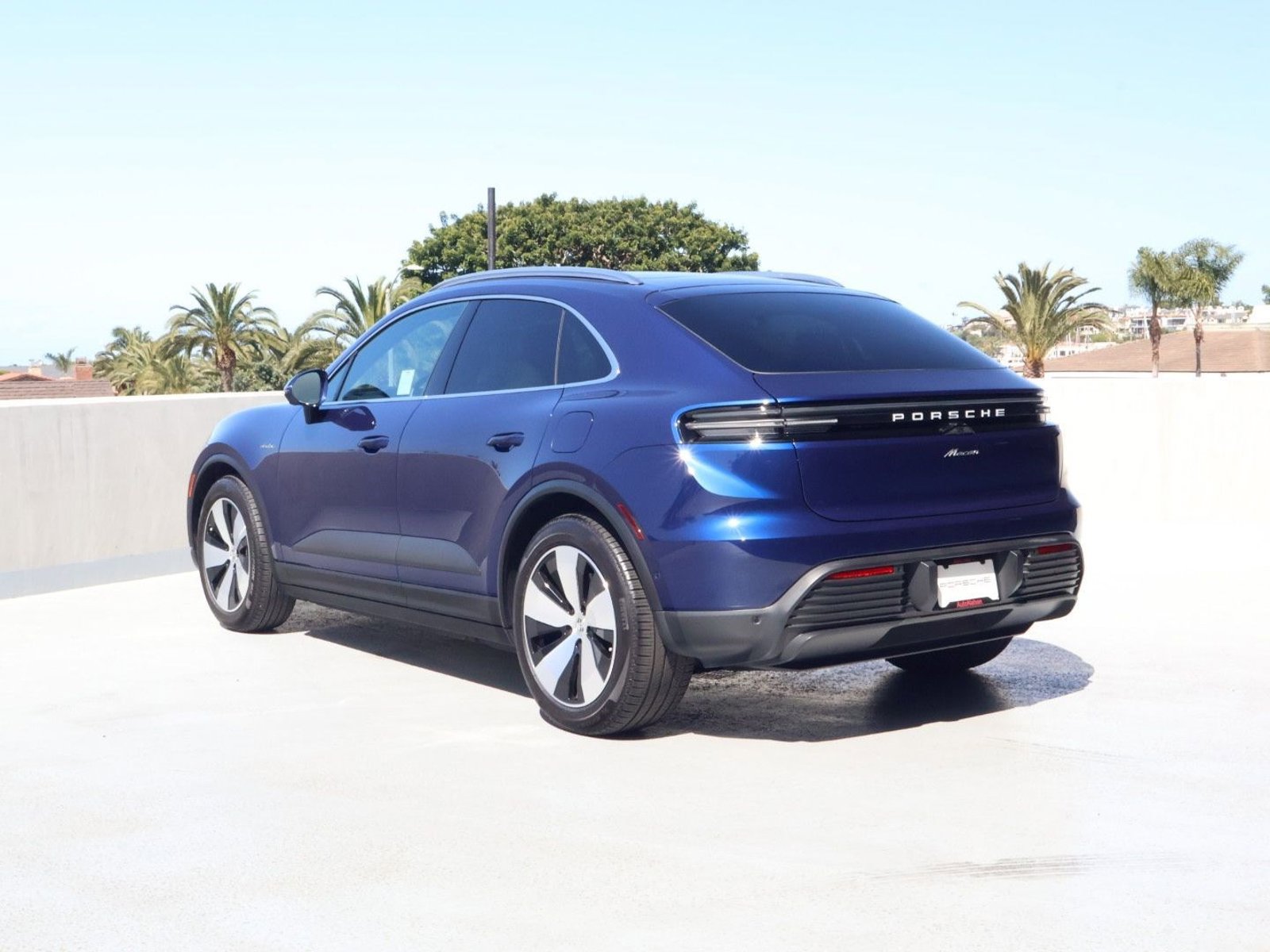 Certified 2025 Porsche Macan Electric RWD video 3