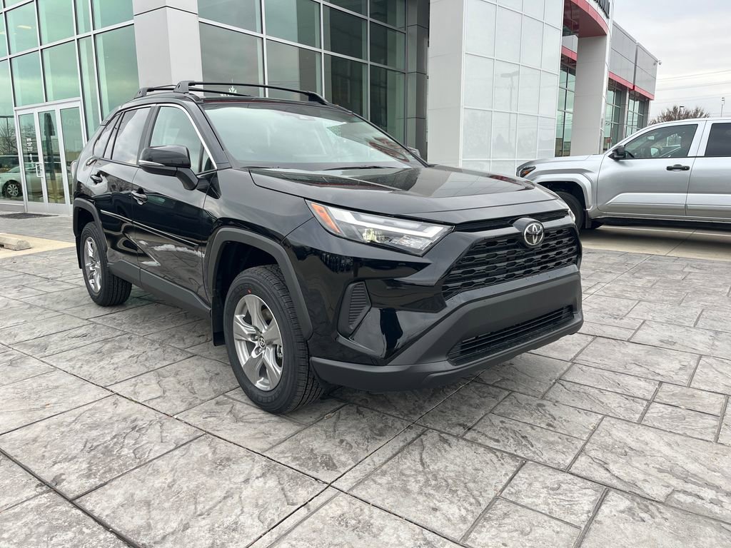 New 2025 Toyota RAV4 XLE image 7