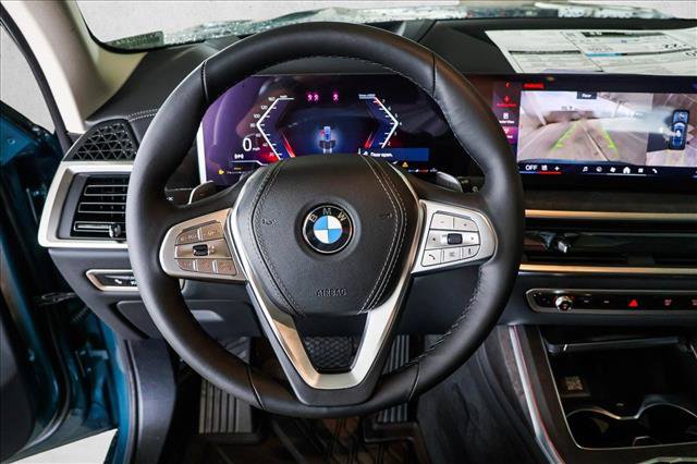 New 2027 BMW X7 xDrive40i AWD/4WD image 13