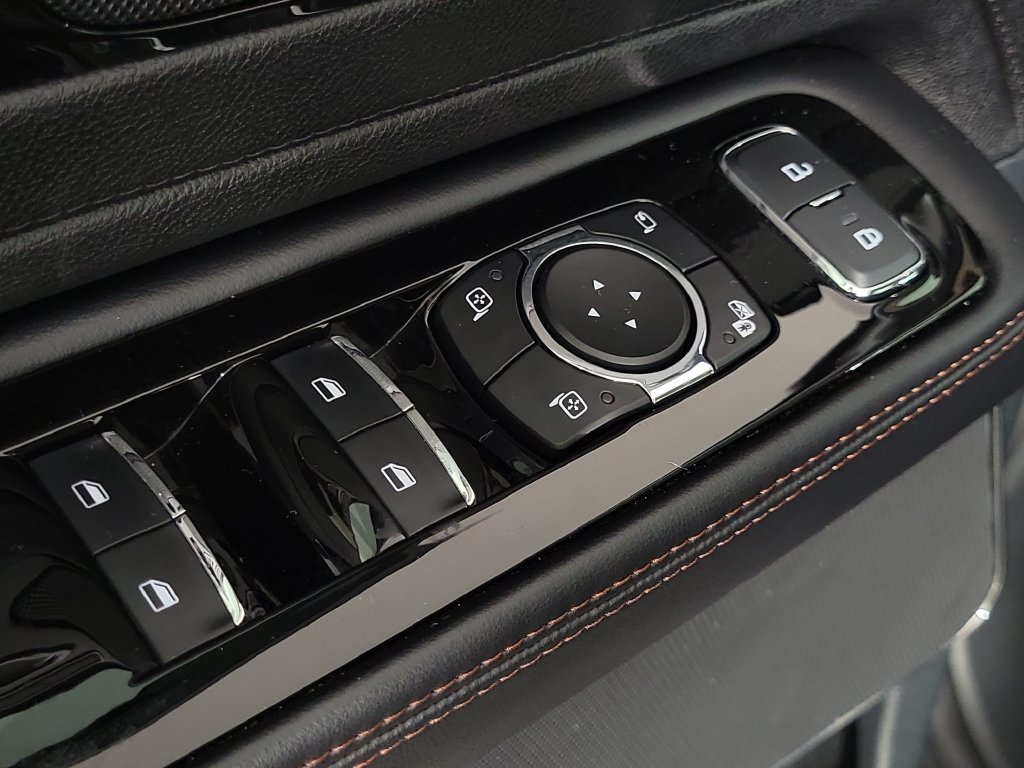 Certified 2024 Lincoln Aviator 2WD w/ Premium Package image 22