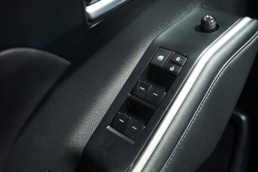 Used 2023 Toyota Highlander XSE image 31