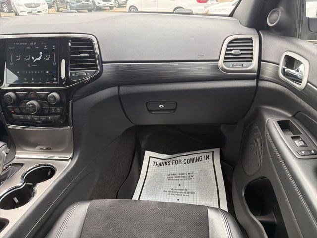 Used 2022 Jeep Grand Cherokee Laredo X image 21