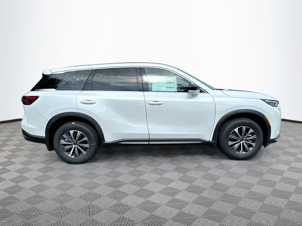 Used 2027 INFINITI QX60 Pure w/ Cargo Package FWD image 5