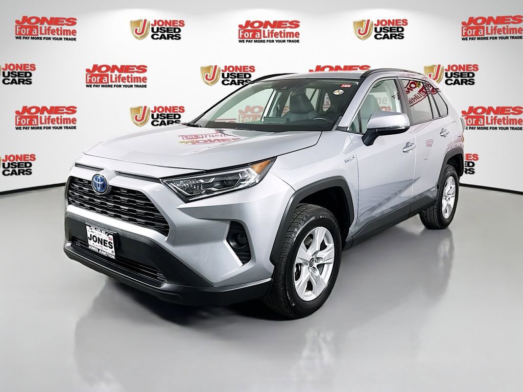 Certified 2021 Toyota RAV4 XLE w/ Convenience Package image 13