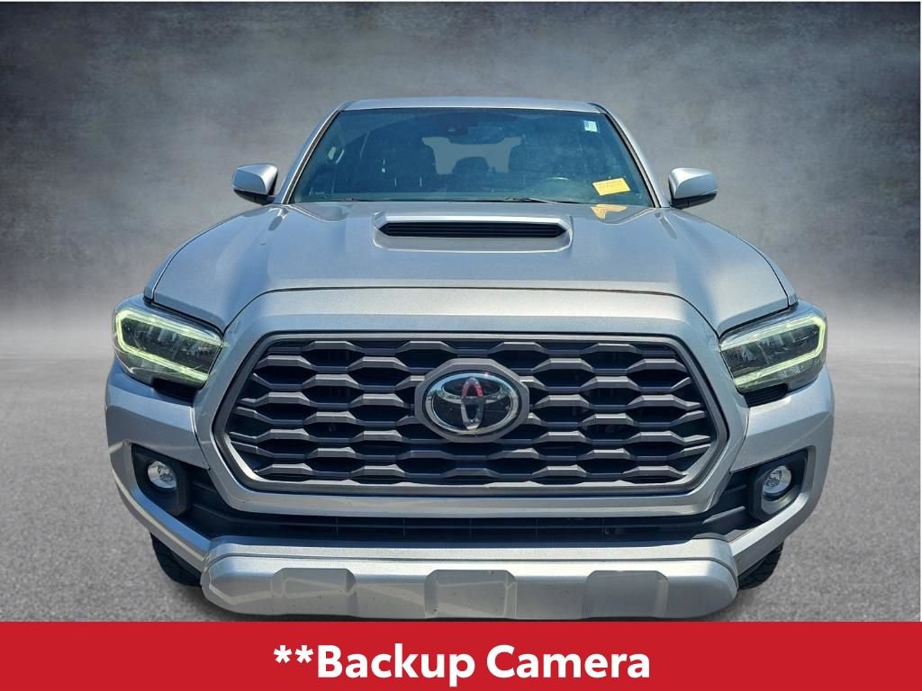 Used 2022 Toyota Tacoma TRD Sport w/ TRD Premium Sport Package AWD/4WD image 4