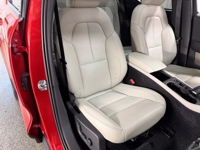 Used 2019 Volvo XC40 T5 Momentum AWD/4WD image 24