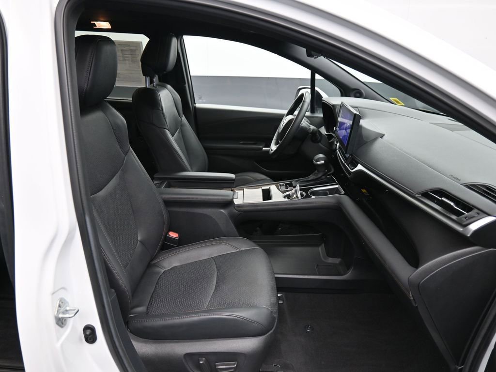 Certified 2025 Toyota Sienna Limited AWD/4WD image 27