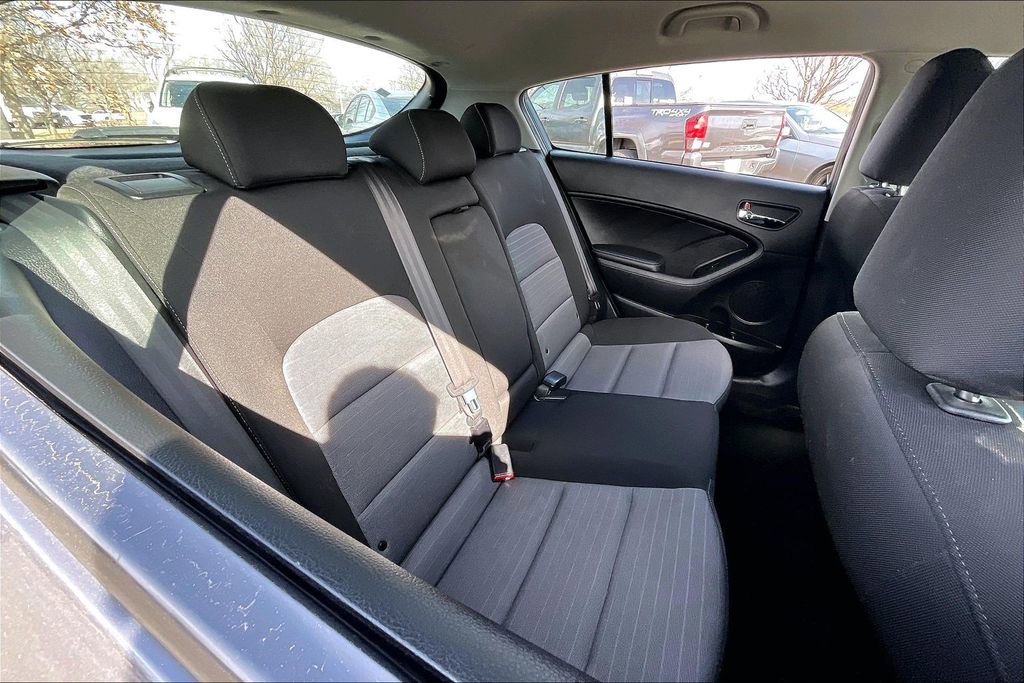 Used 2016 Kia Forte LX image 30