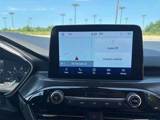 Used 2022 Ford Escape SEL w/ SEL Stealth AWD Package image 17