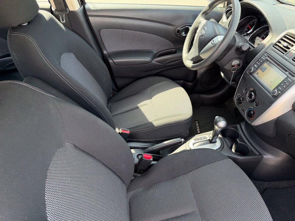 Used 2015 Nissan Versa SV w/ SV Tech Package FWD image 15
