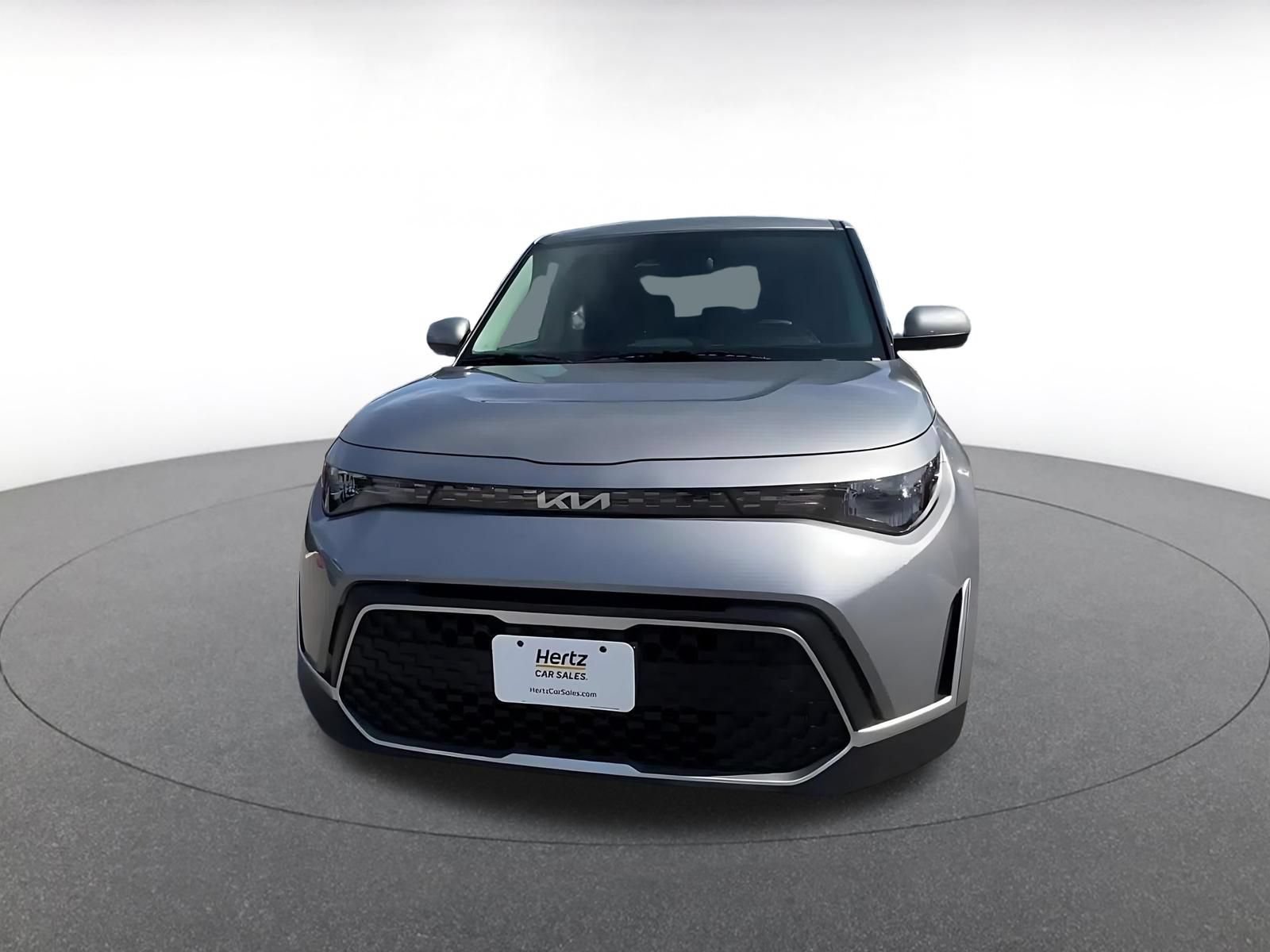 Used 2025 Kia Soul LX w/ LX Technology Package FWD image 7
