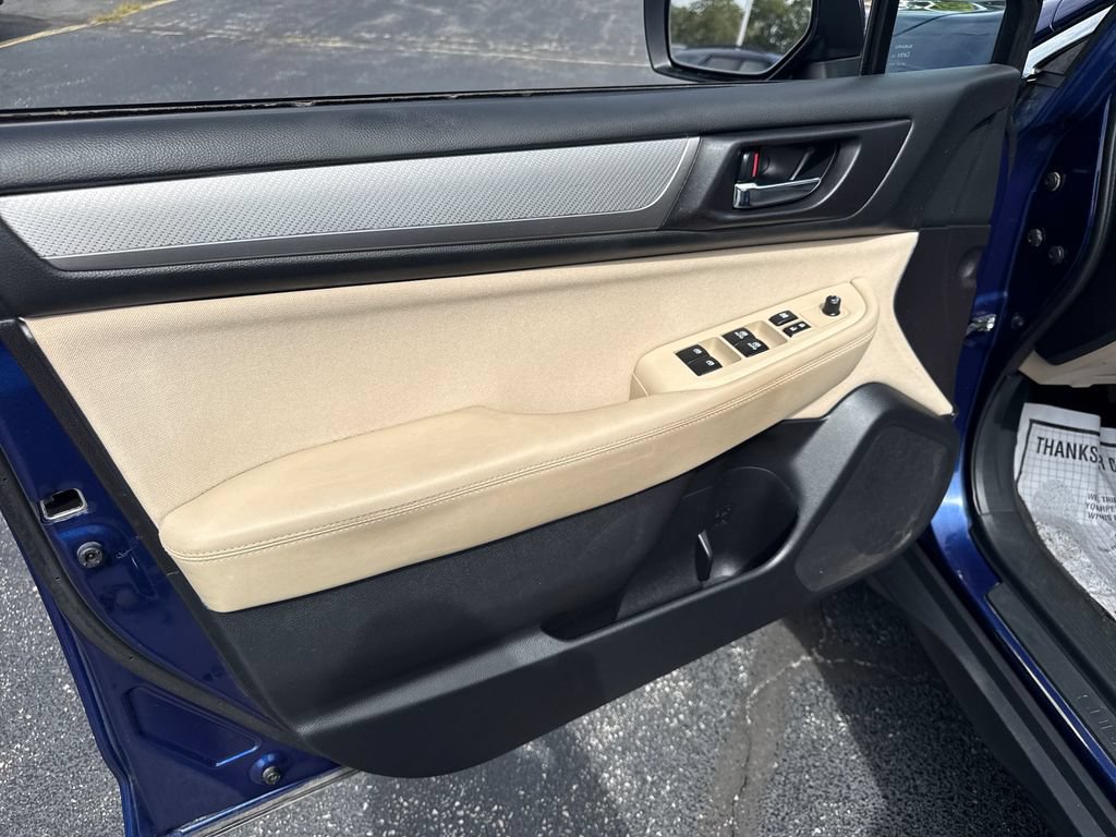 Used 2017 Subaru Outback 2.5i Premium AWD/4WD image 26