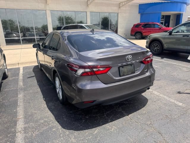 Used 2022 Toyota Camry LE w/ Carpet Mat Package (TMS) FWD image 5