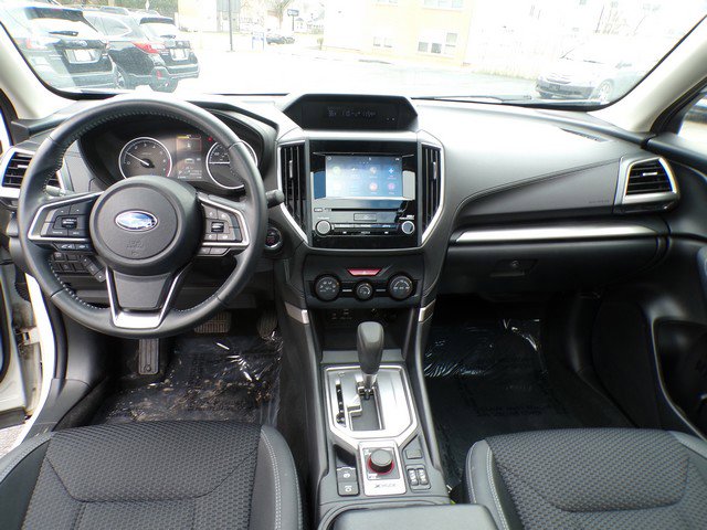 Used 2023 Subaru Forester Premium image 11