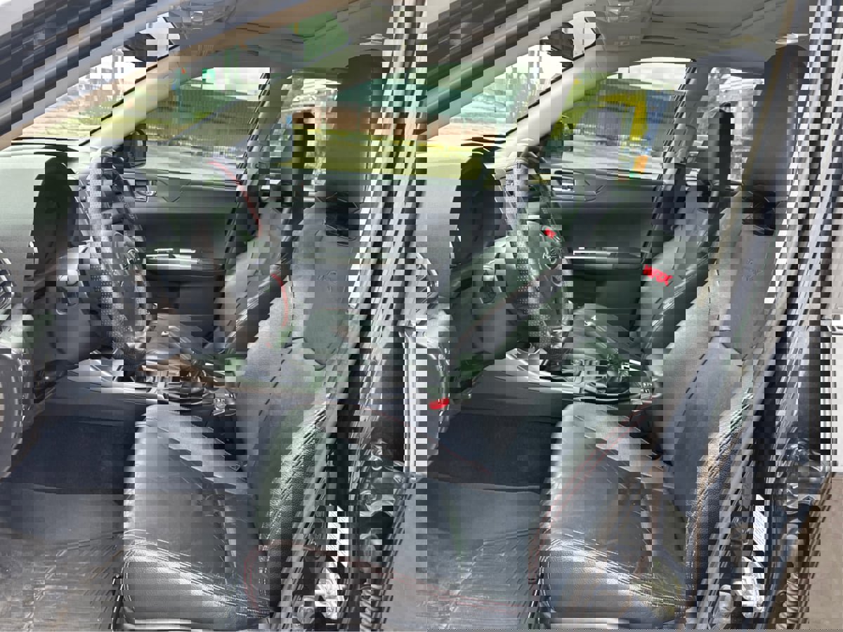 Used 2014 Subaru Impreza WRX Limited image 10