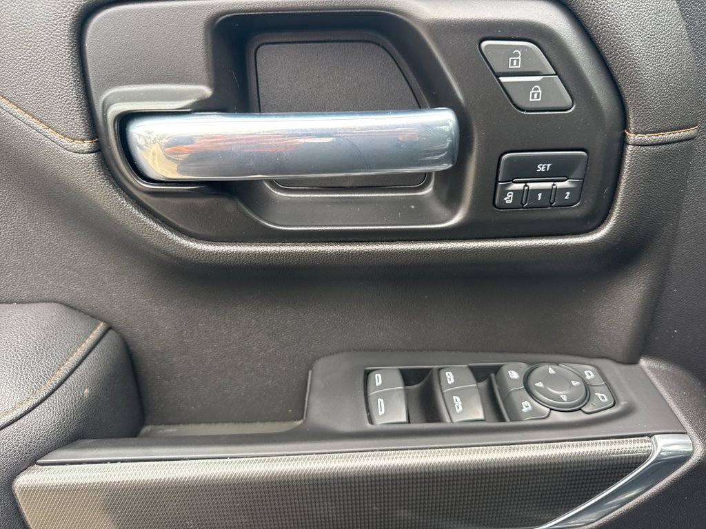 Used 2022 GMC Sierra 1500 AT4 w/ AT4 Premium Package image 10