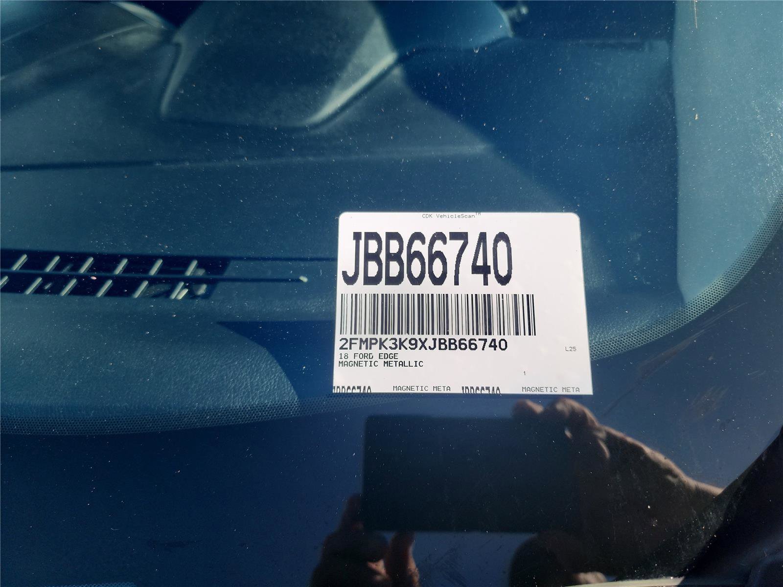 Used 2018 Ford Edge Titanium w/ Technology Package image 10