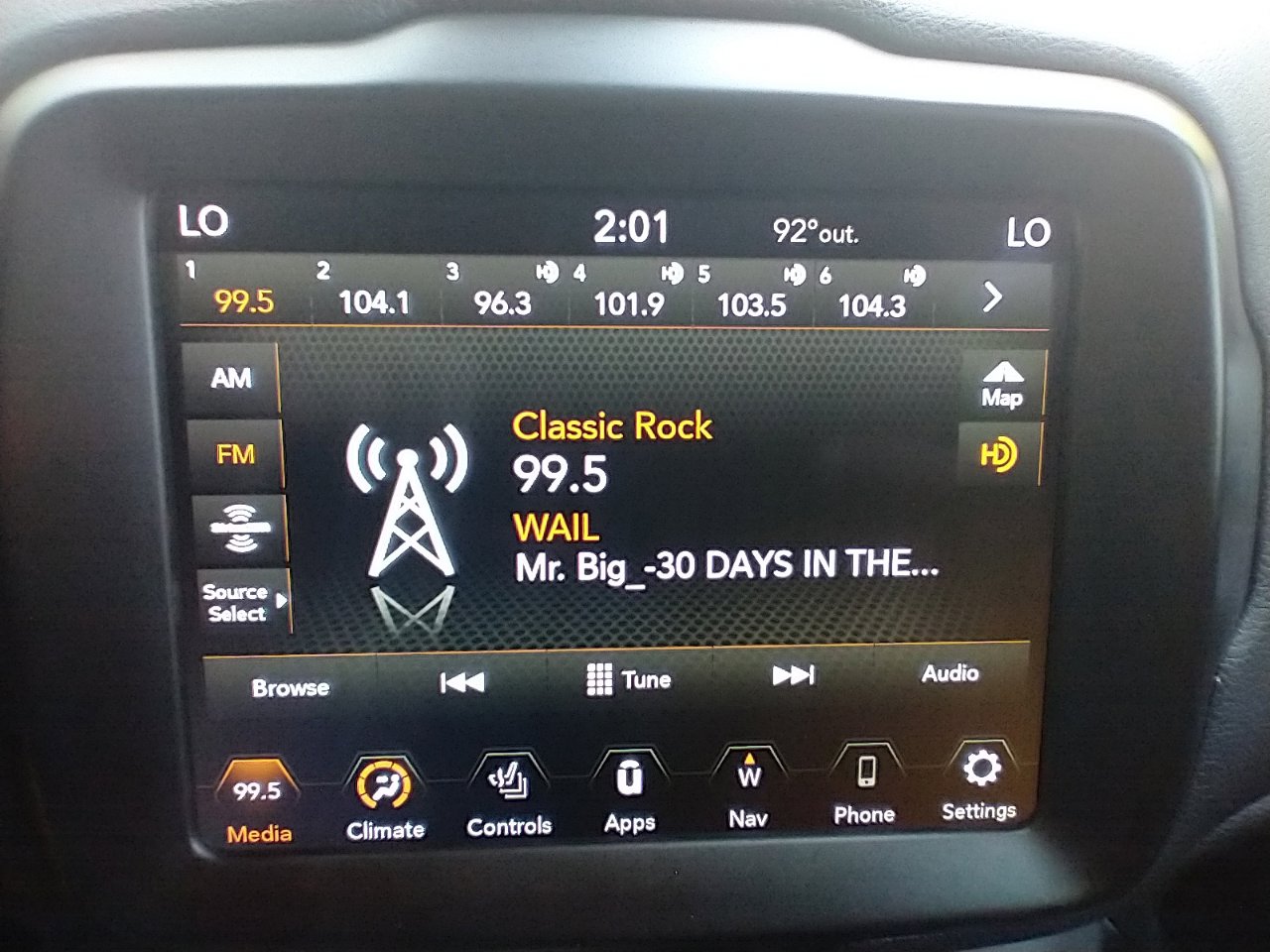 Used 2022 Jeep Renegade Latitude w/ Convenience Group image 38