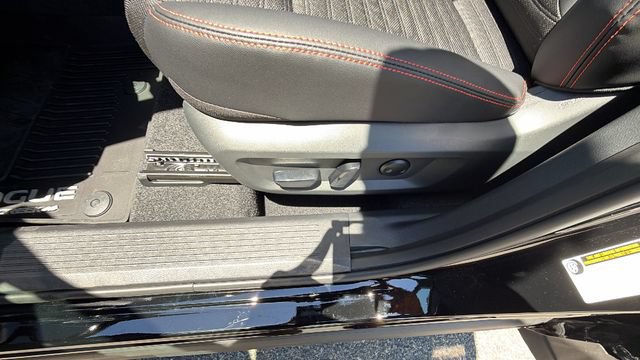 New 2026 Nissan Rogue SV AWD/4WD image 21