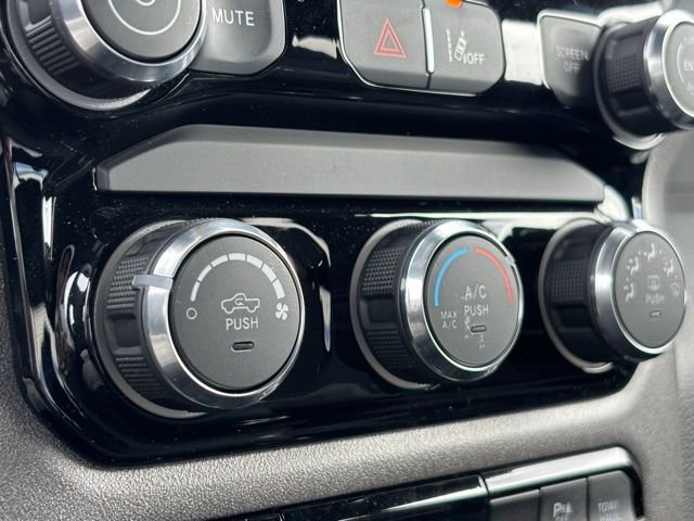 New 2026 RAM 1500 Classic Warlock image 34