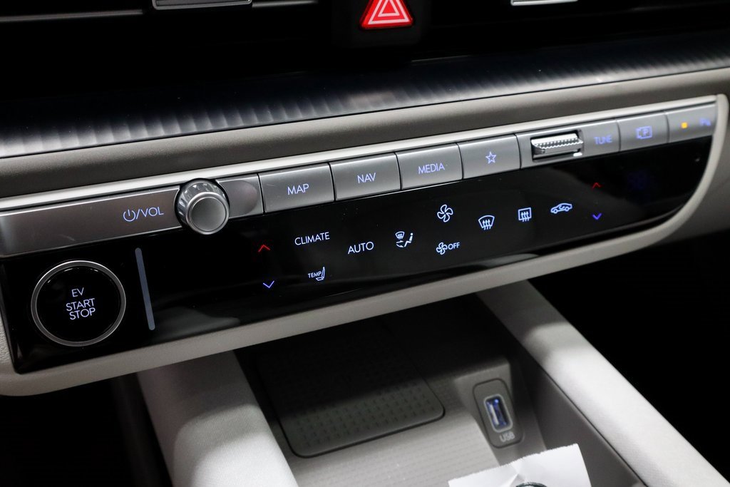 Certified 2024 Hyundai Ioniq 6 SEL image 33