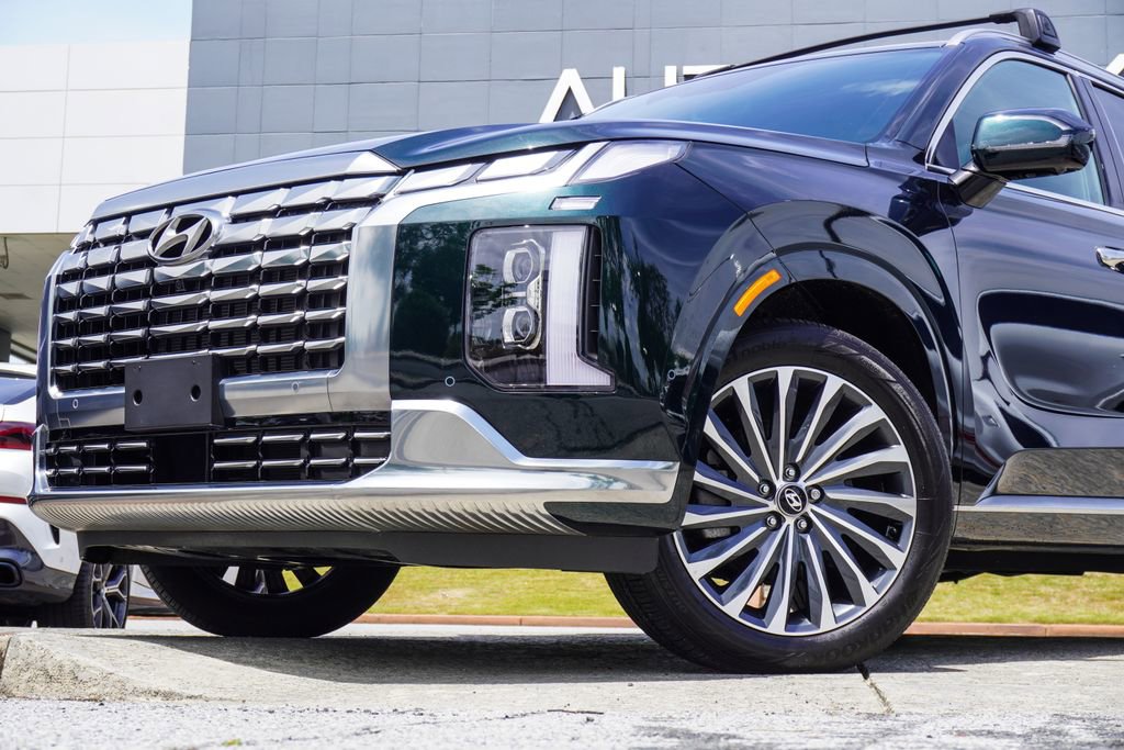 Used 2025 Hyundai Palisade Calligraphy AWD/4WD image 2